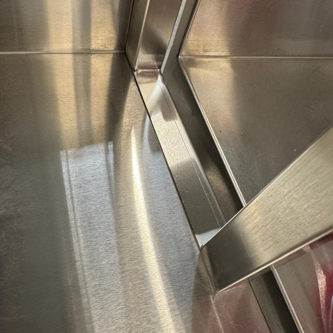 Hamoki Stainless Steel GN Garnish Rail Holder for Prep Tables